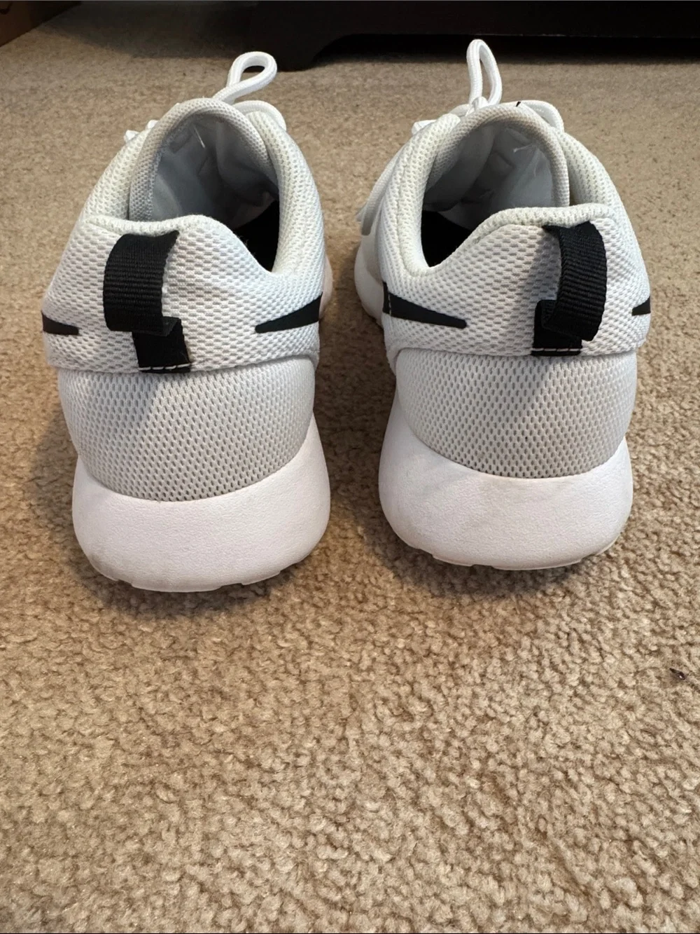 Nike White and Black Low-Top Mesh Runners